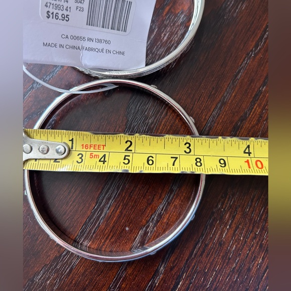 Bracelets - Picture 3 of 3